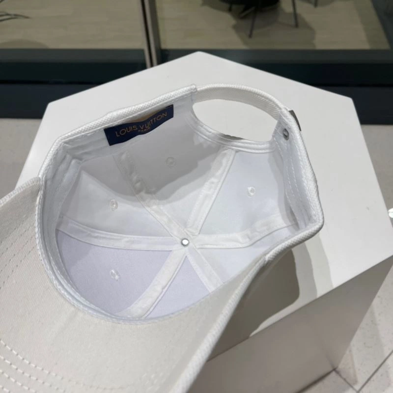 Louis Vuitton Caps Sophisticated 257953