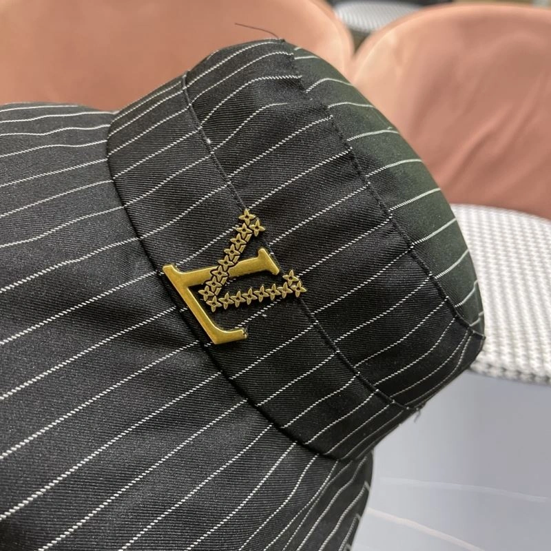 Louis Vuitton Caps Efficient 257963