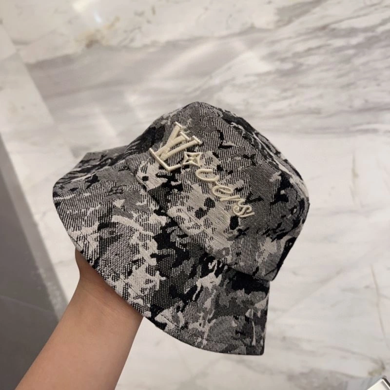 Louis Vuitton Caps Contemporary 257964