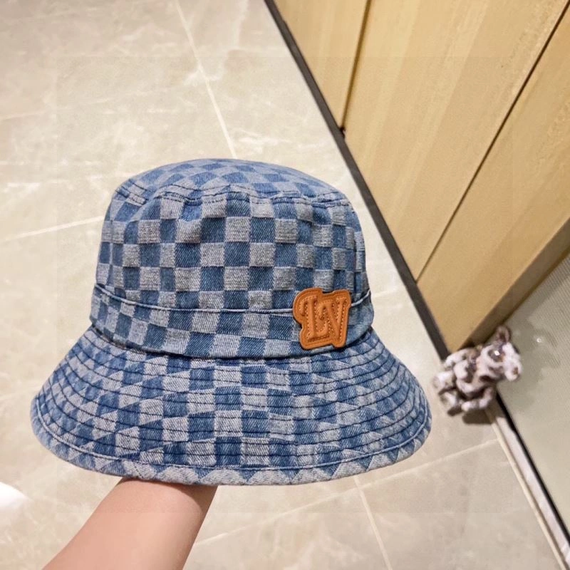 Vibrant Louis Vuitton Caps 257956