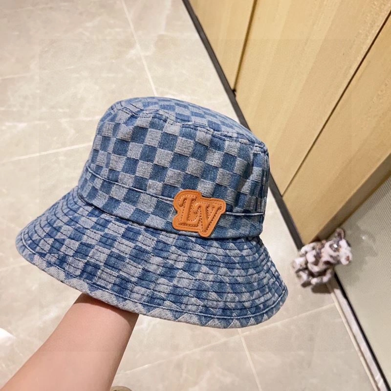 Vibrant Louis Vuitton Caps 257956