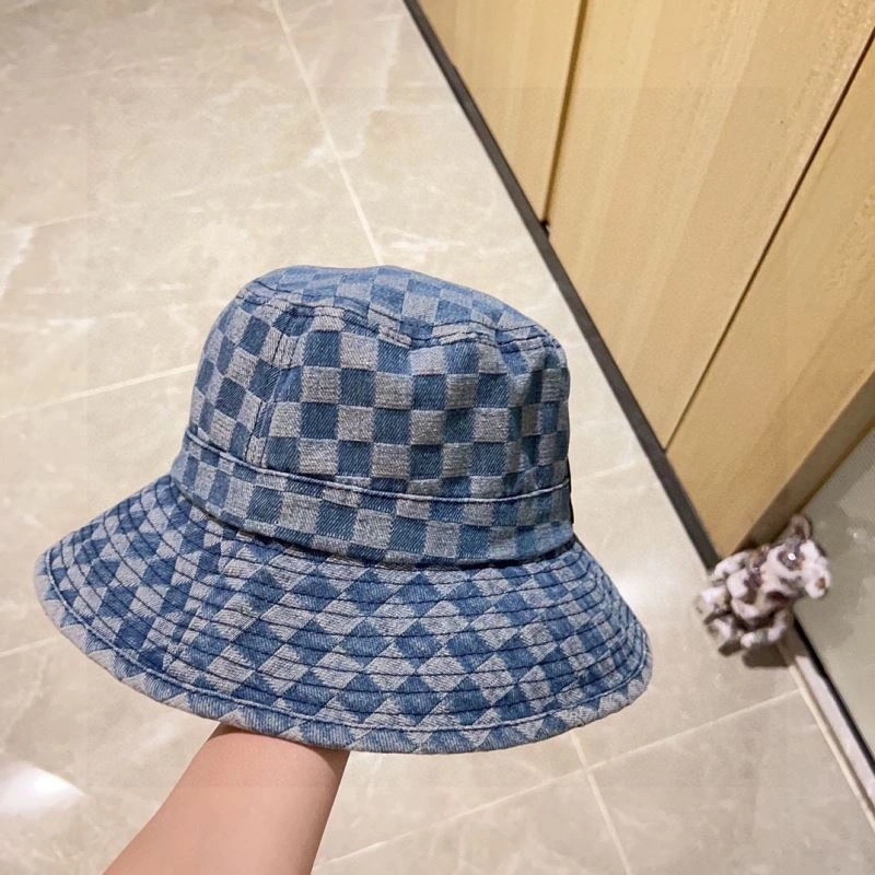 Vibrant Louis Vuitton Caps 257956