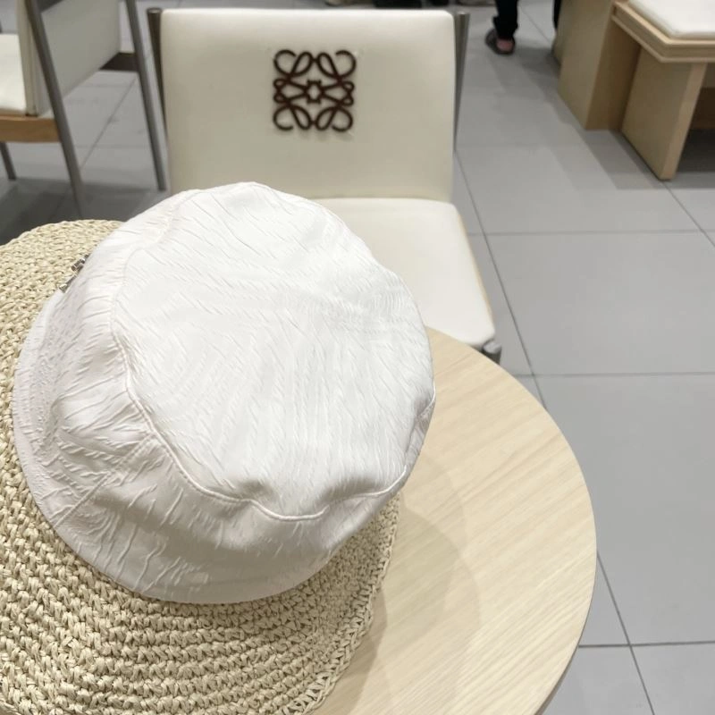 Contemporary Louis Vuitton Caps 257941