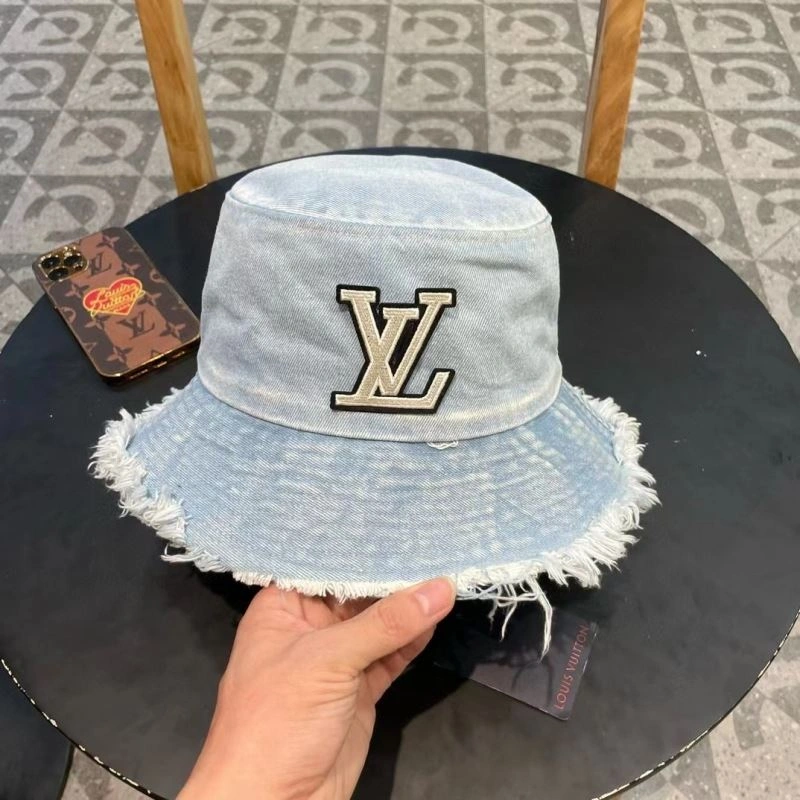 Versatile Louis Vuitton Caps 257939