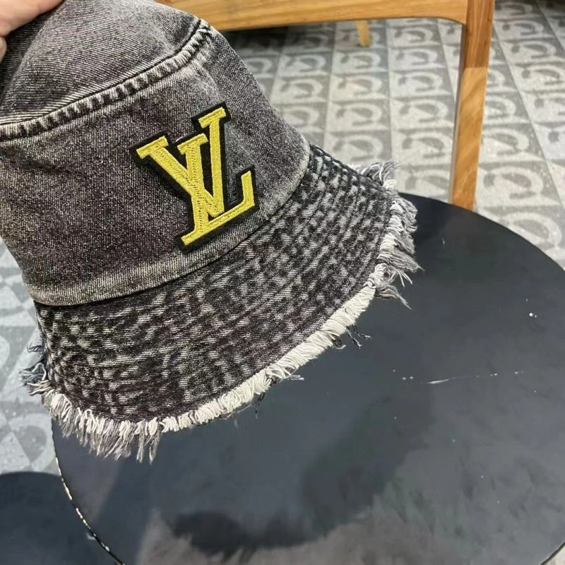 Louis Vuitton Caps Contemporary 257936