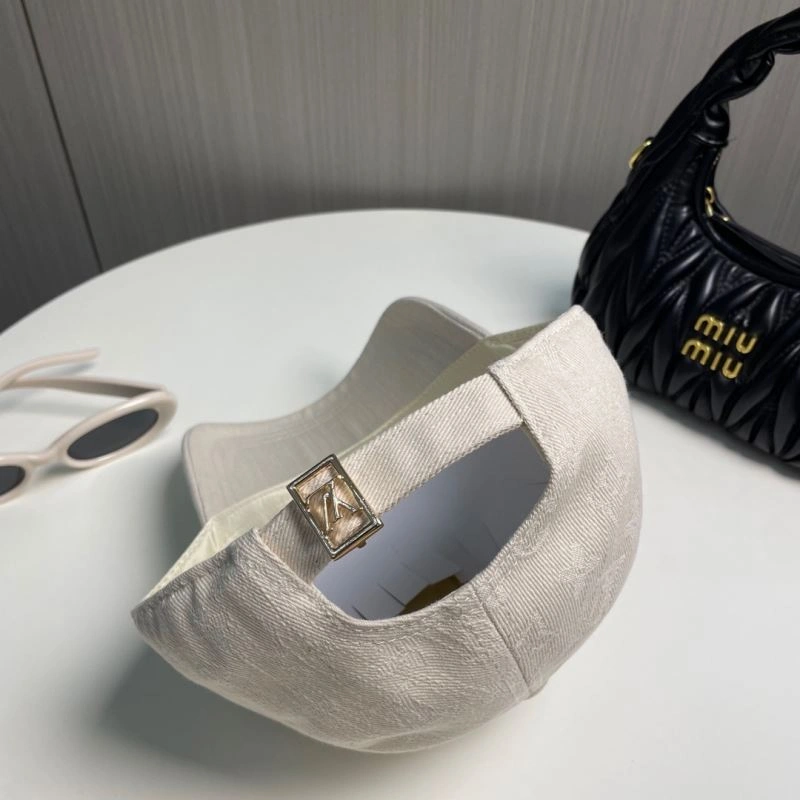 Louis Vuitton Caps Neat 257916