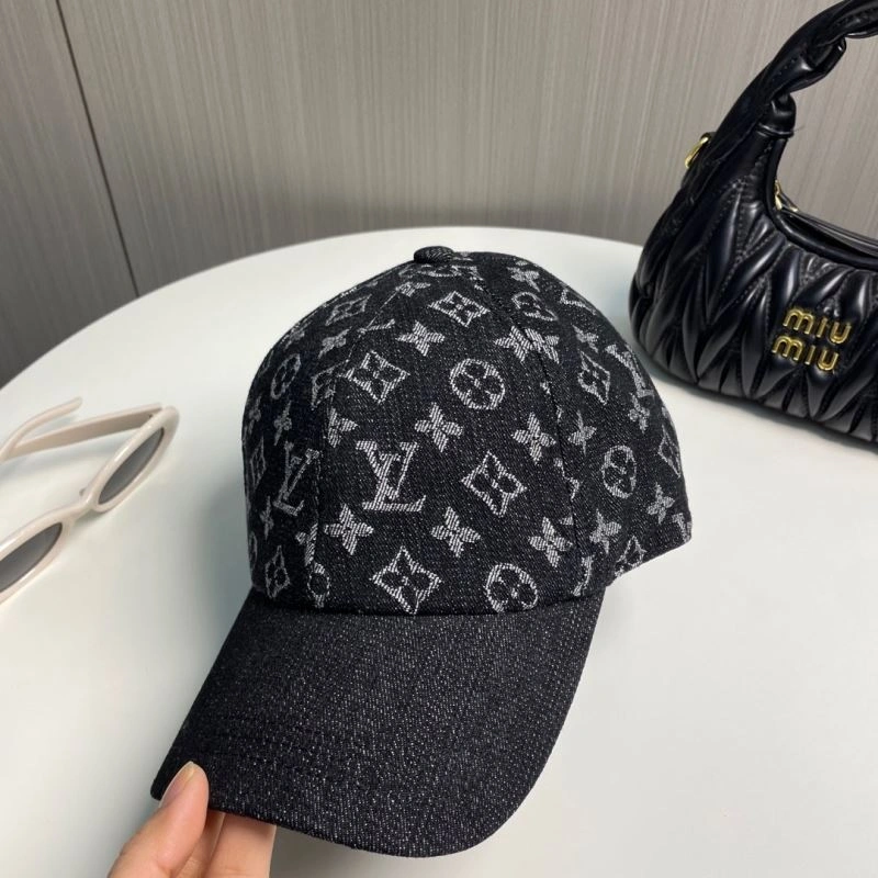 Elegant Louis Vuitton Caps 257923