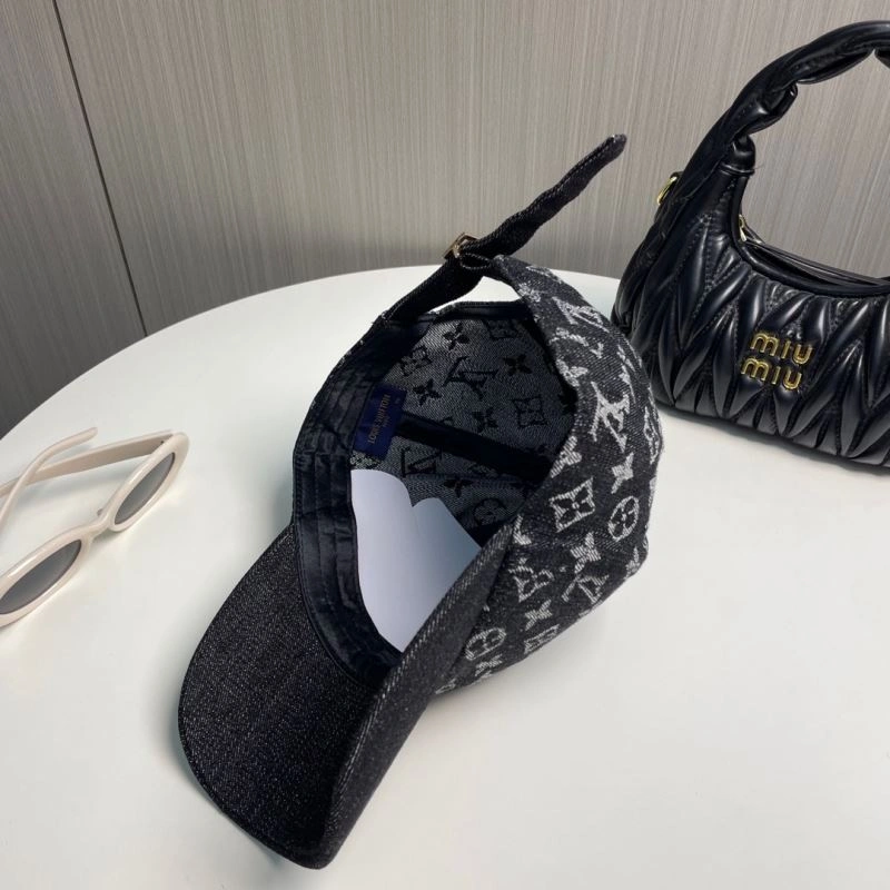 Elegant Louis Vuitton Caps 257923