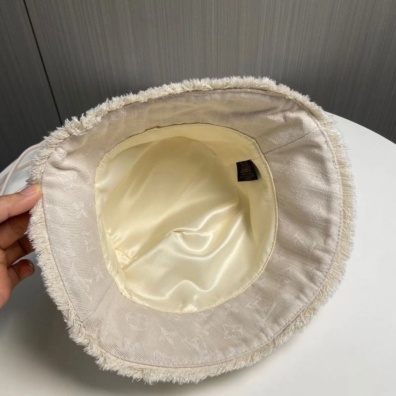 SmoothTexture Louis Vuitton Caps 257914