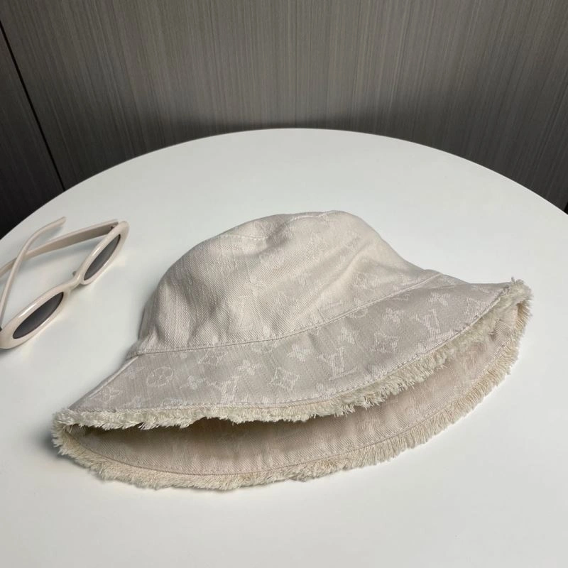 SmoothTexture Louis Vuitton Caps 257914