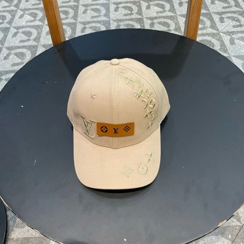 Stretchable Louis Vuitton Caps 257921