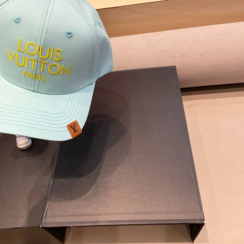 Lightweight Louis Vuitton Caps 257907