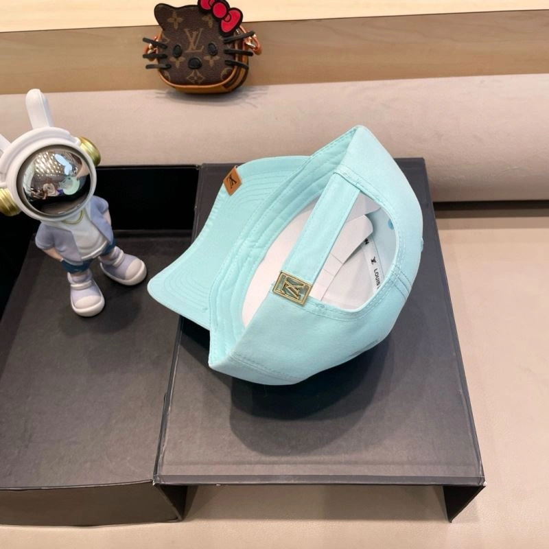 Lightweight Louis Vuitton Caps 257907