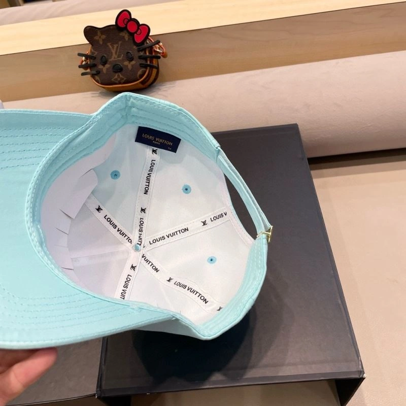 Lightweight Louis Vuitton Caps 257907