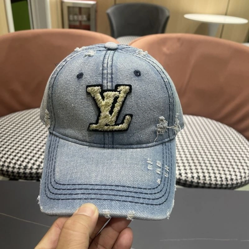 Louis Vuitton Caps Effortless 257904
