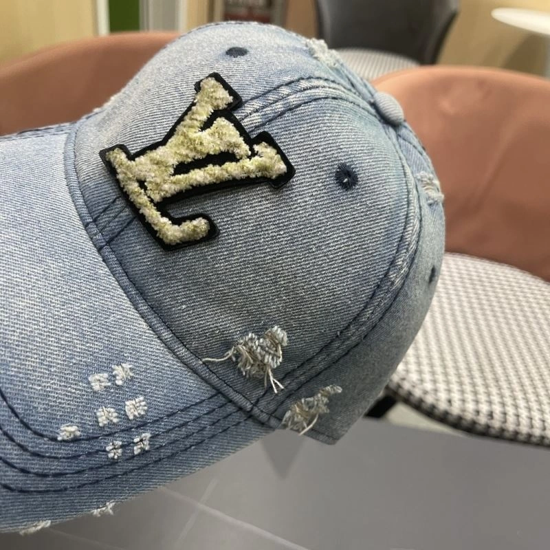 Louis Vuitton Caps Effortless 257904