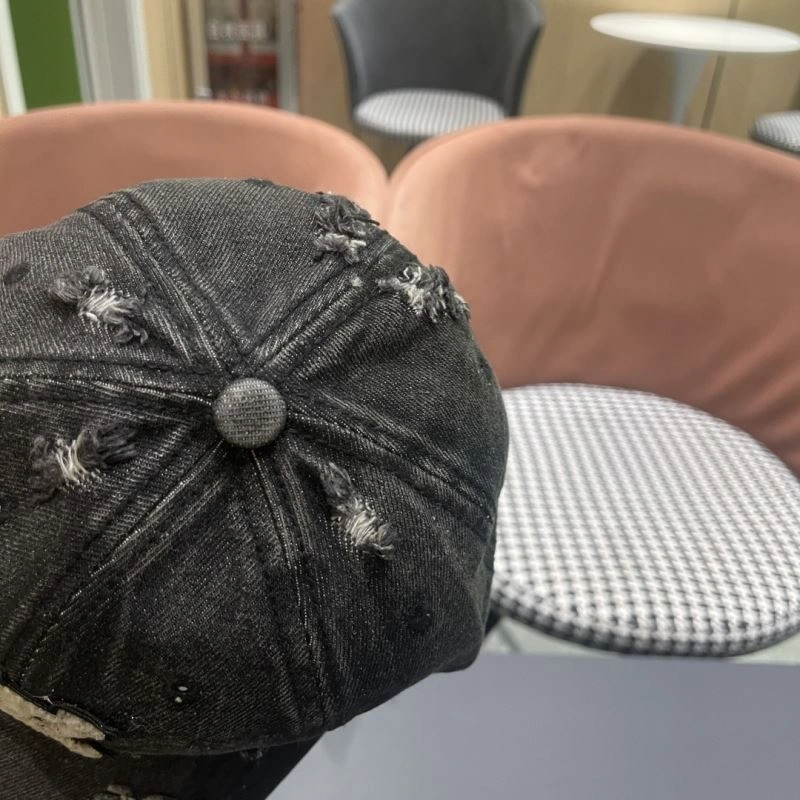 Packable Louis Vuitton Caps 257903