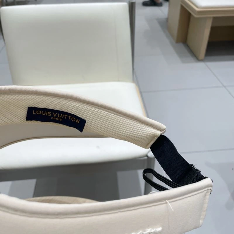 Youthful Louis Vuitton Caps 257901