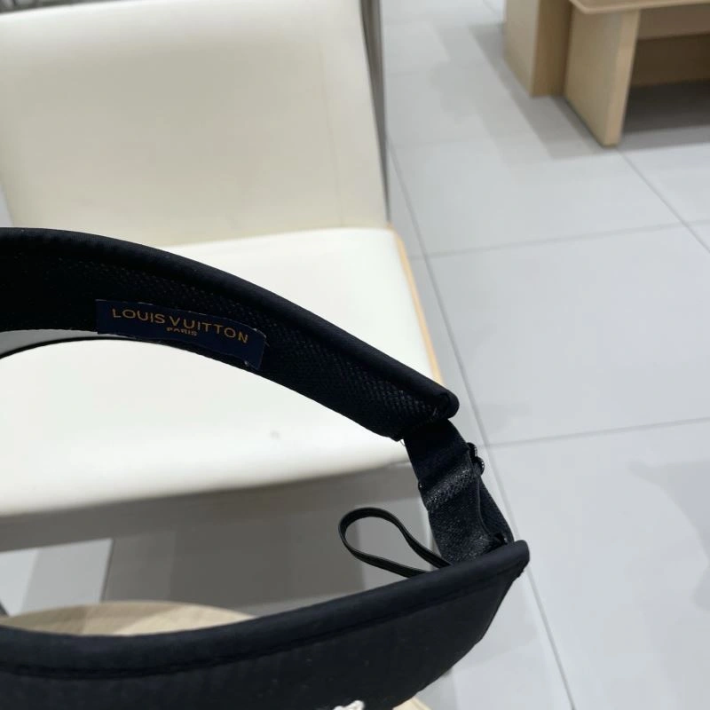 Unisex Louis Vuitton Caps 257900