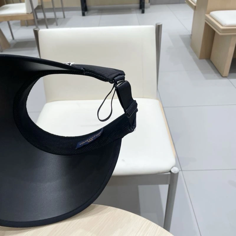 Unisex Louis Vuitton Caps 257900