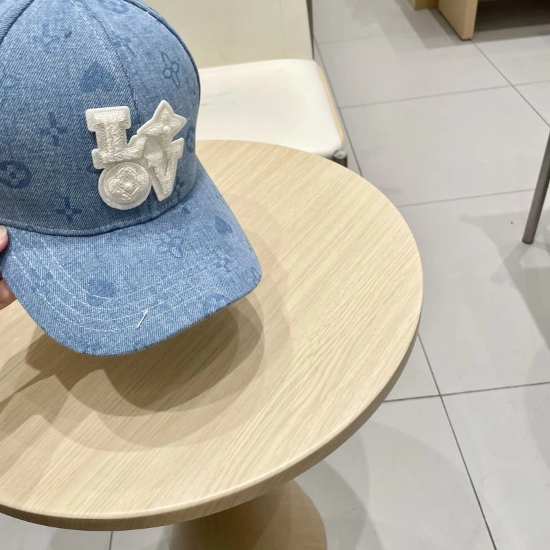 Stylish Louis Vuitton Caps 257898