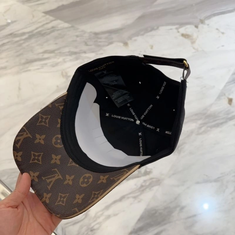 ZipUp Louis Vuitton Caps 257887