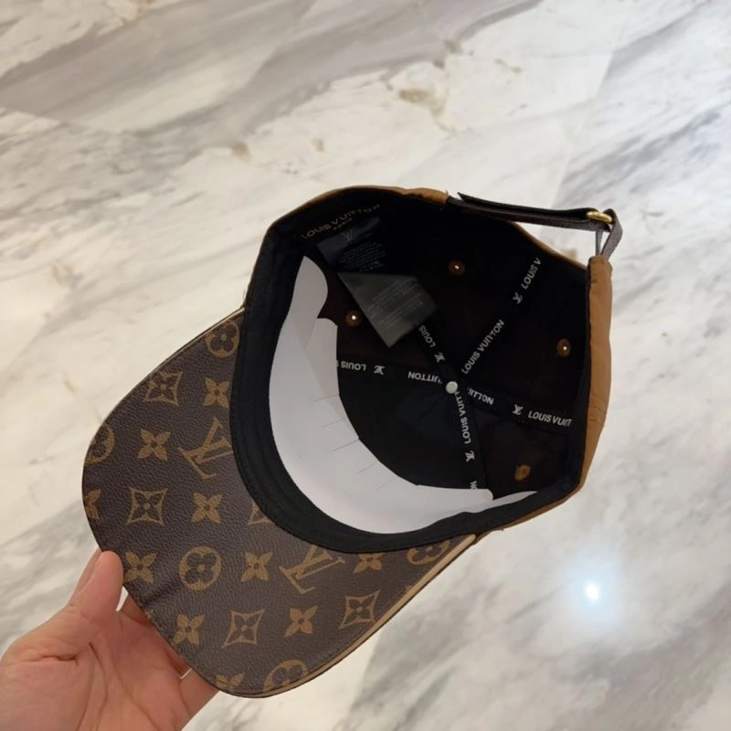Functional Louis Vuitton Caps 257873