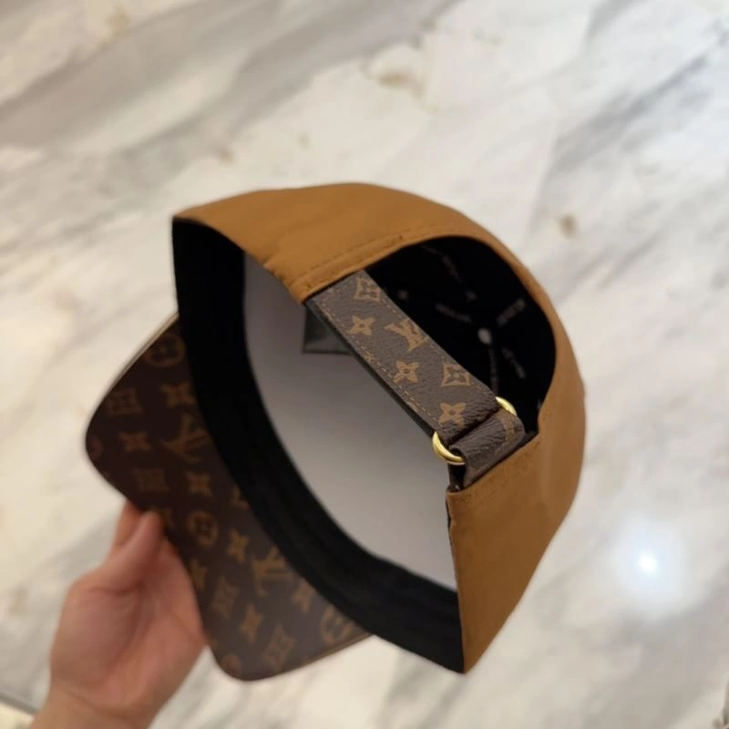 Functional Louis Vuitton Caps 257873