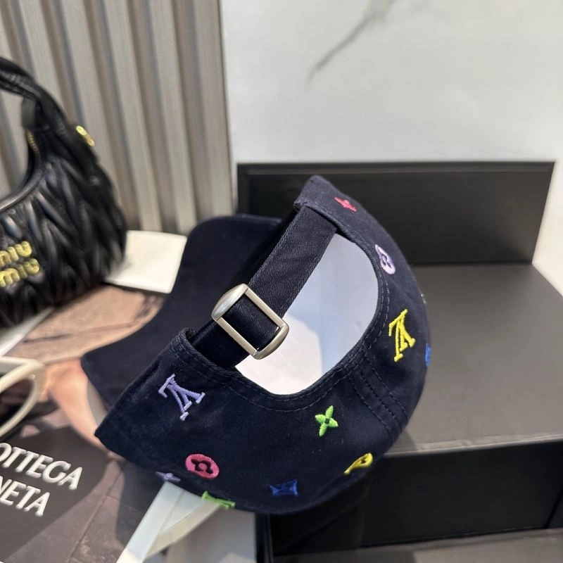 WaterResistant Louis Vuitton Caps 257878