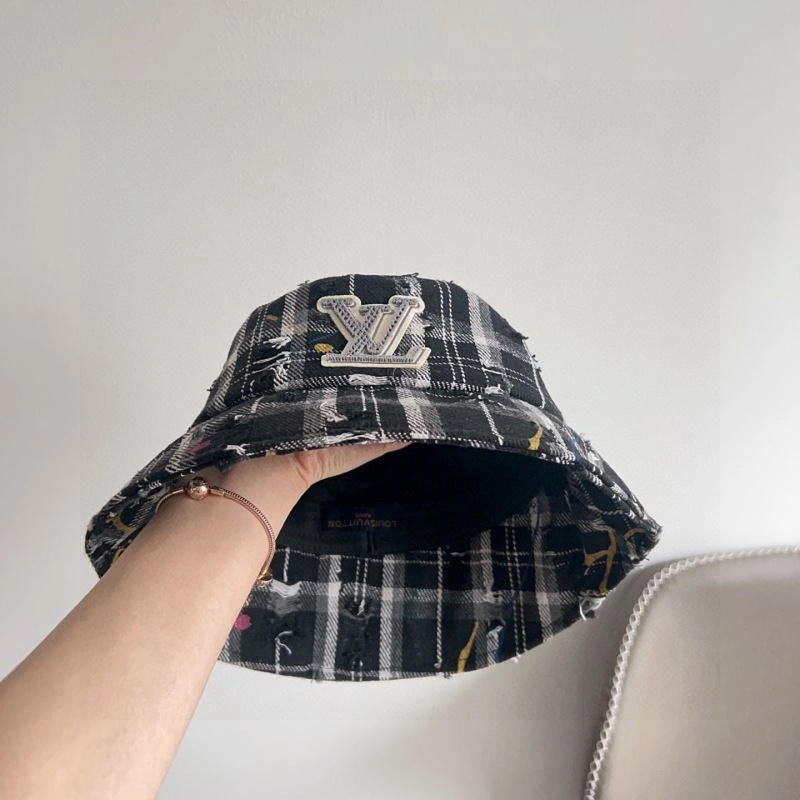 Supportive Louis Vuitton Caps 257883