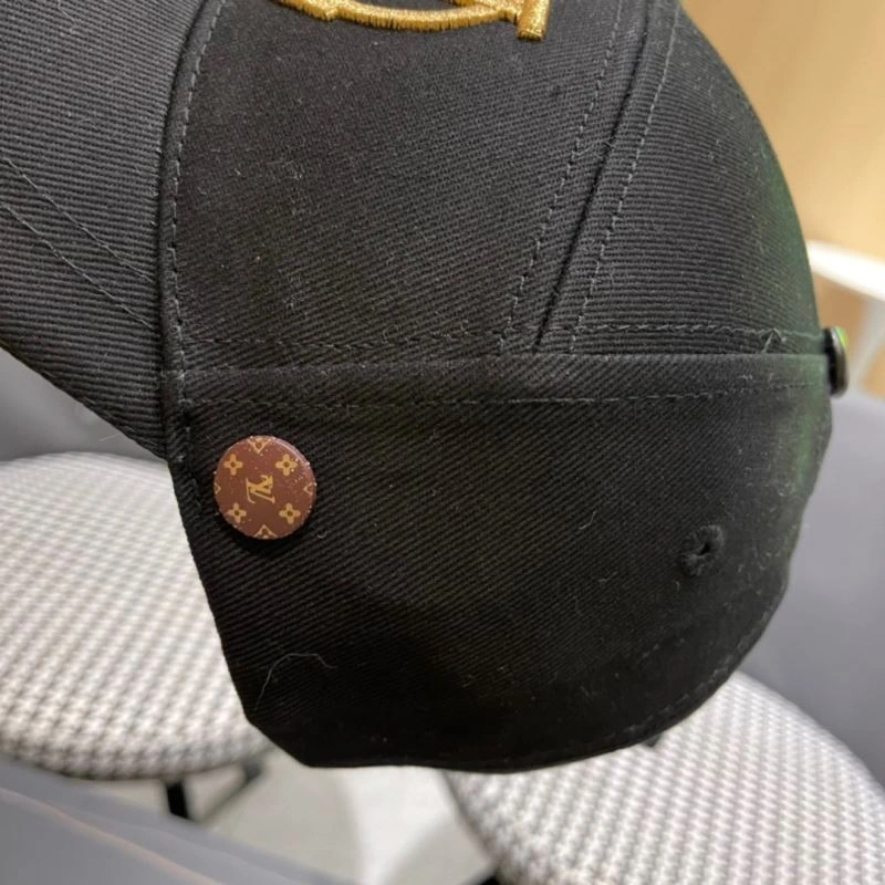 ModernLook Louis Vuitton Caps 257884