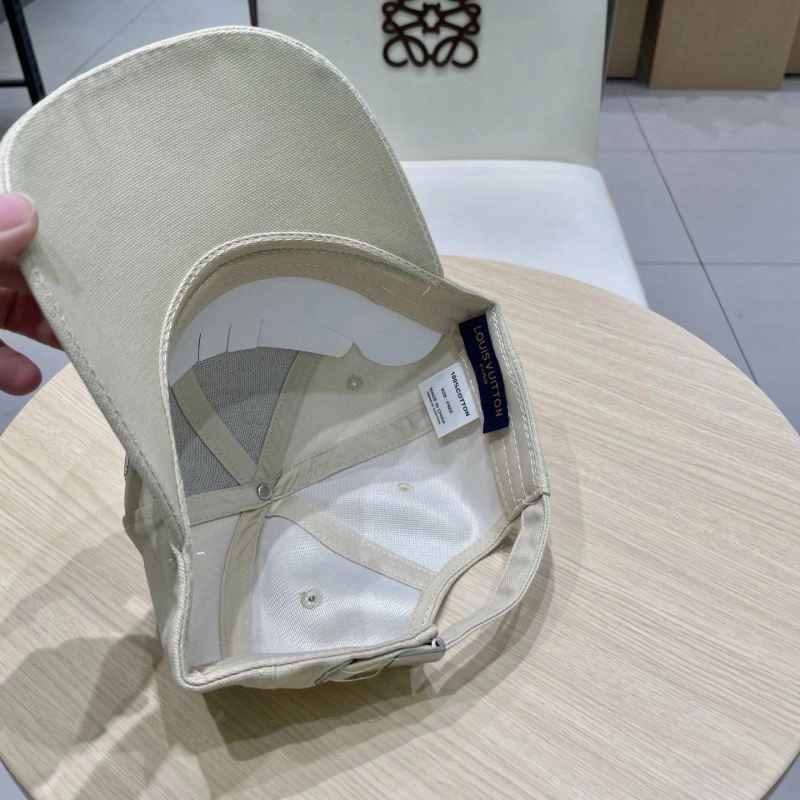 EasyMatch Louis Vuitton Caps 257825