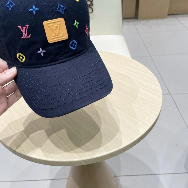 Versatile Louis Vuitton Caps 257846