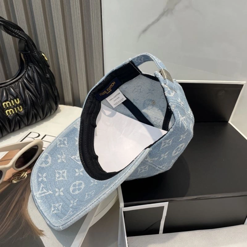 Louis Vuitton Caps Classic 257833
