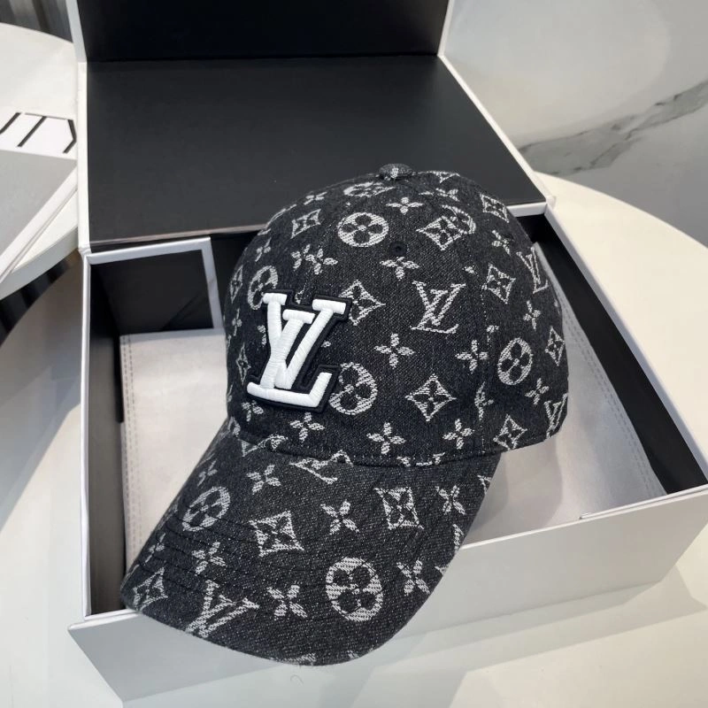 Bright Louis Vuitton Caps 257838