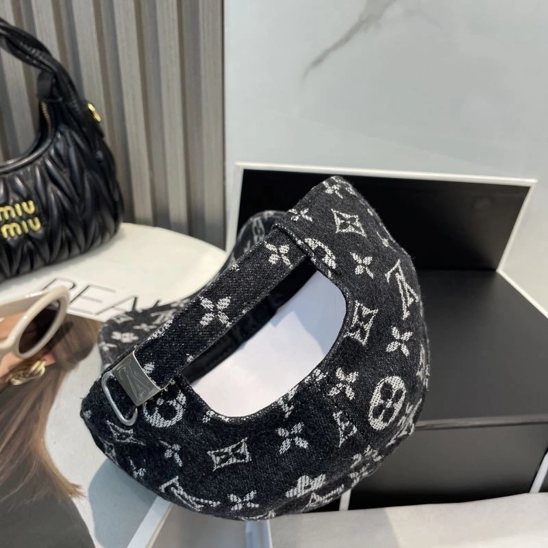 Bright Louis Vuitton Caps 257838