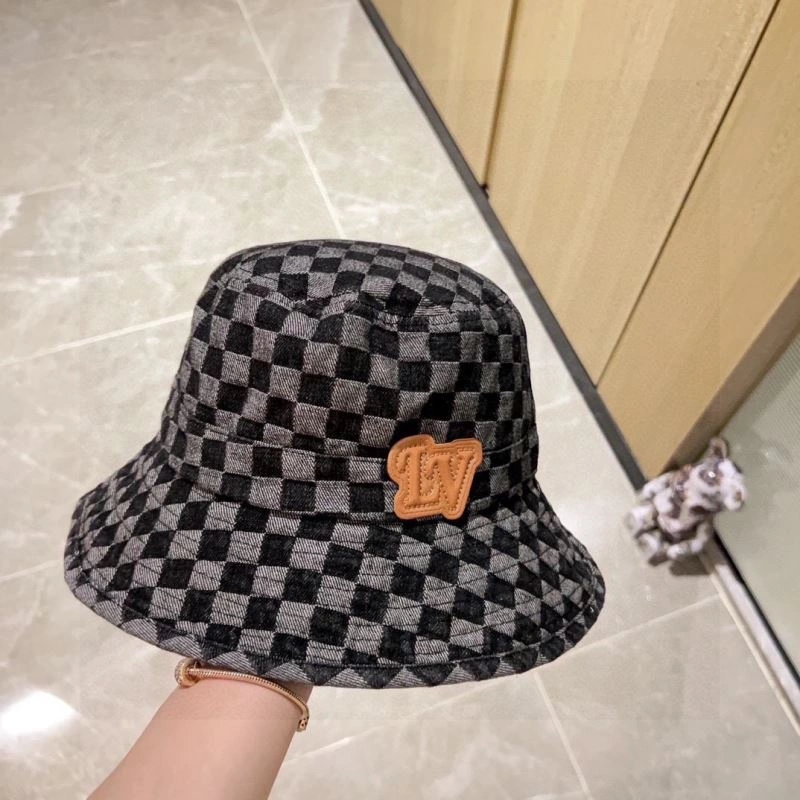 Louis Vuitton Caps Bold 257829