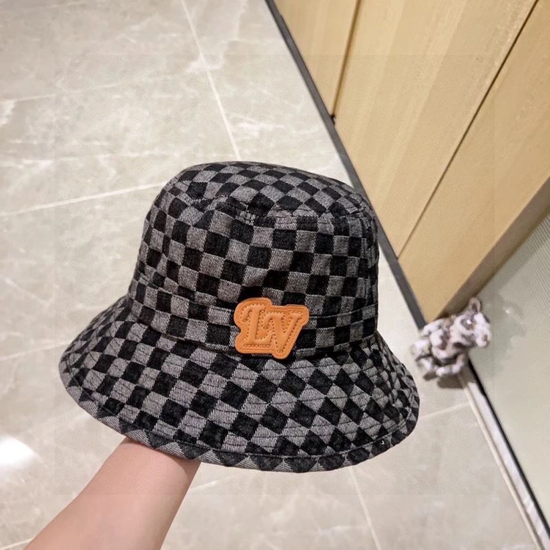 Louis Vuitton Caps Bold 257829