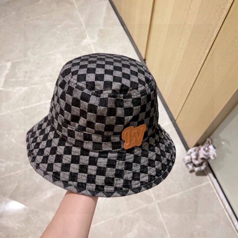 Louis Vuitton Caps Bold 257829