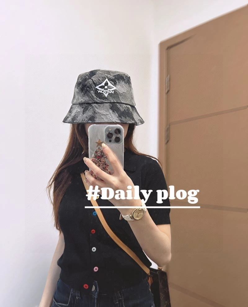 Louis Vuitton Caps Flexible 257839