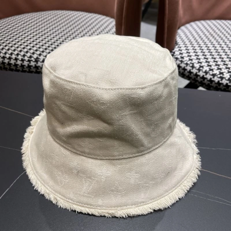 Louis Vuitton Caps Youthful 257821