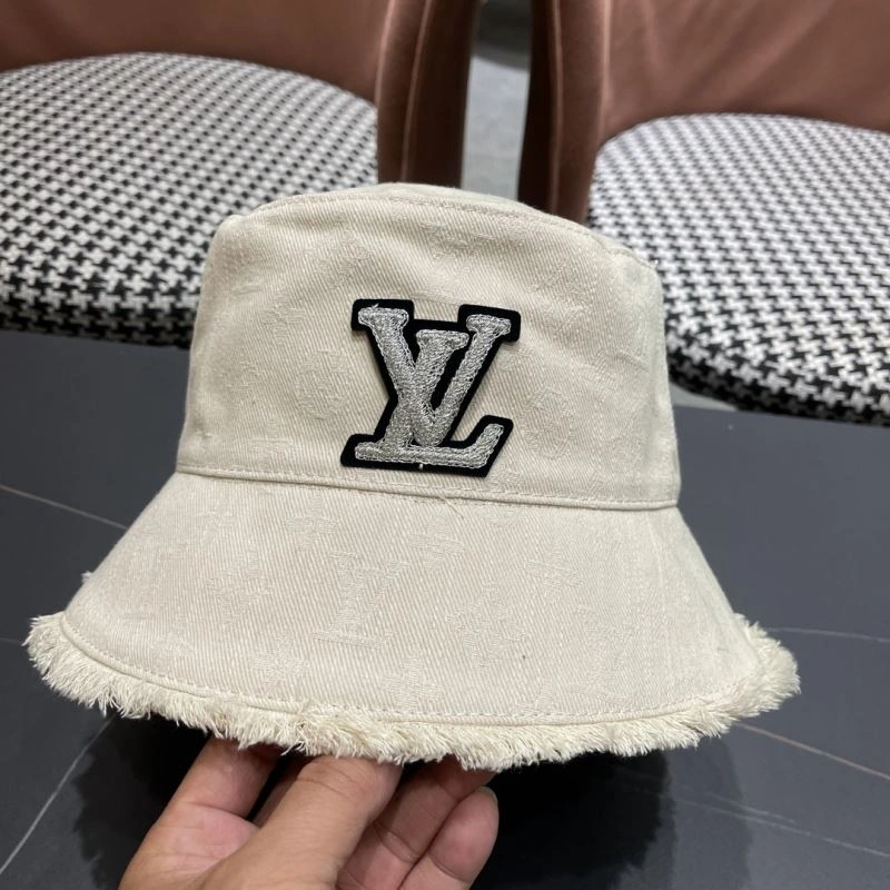 Louis Vuitton Caps Youthful 257821