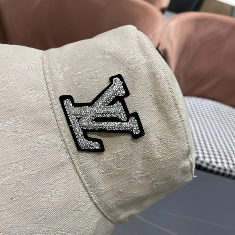 Louis Vuitton Caps Youthful 257821