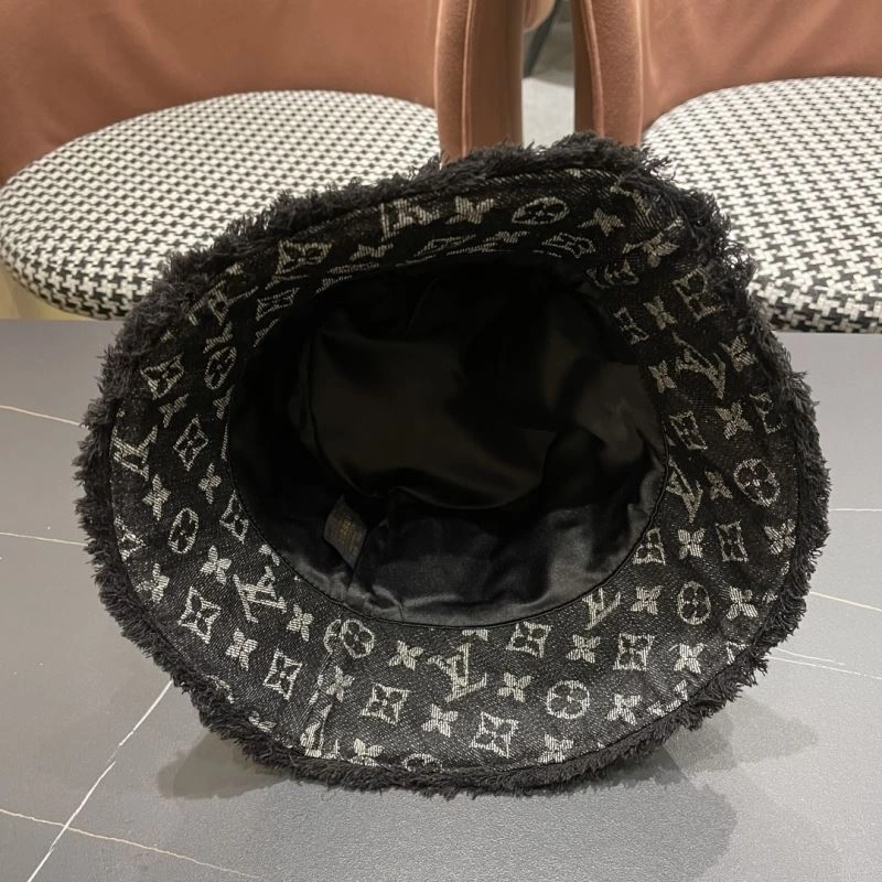 Louis Vuitton Caps Supportive 257819