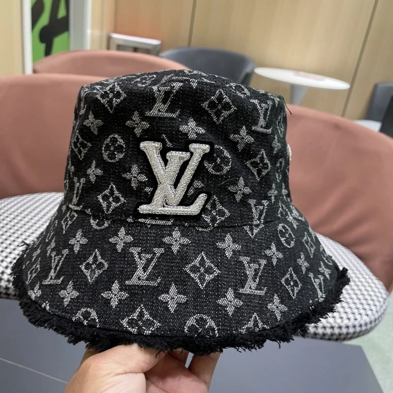 Louis Vuitton Caps Supportive 257819