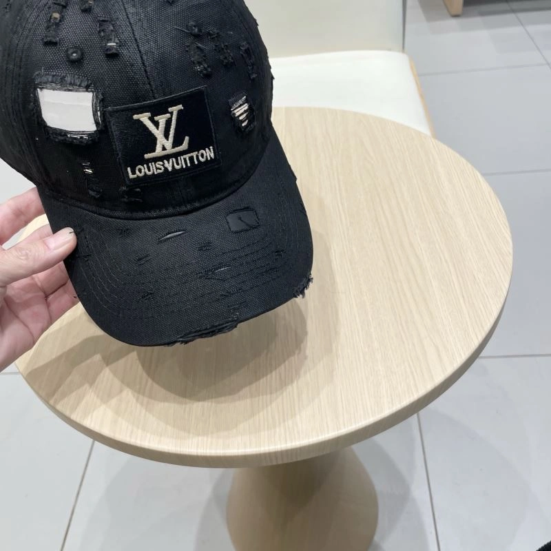 Louis Vuitton Caps Tailored 257815