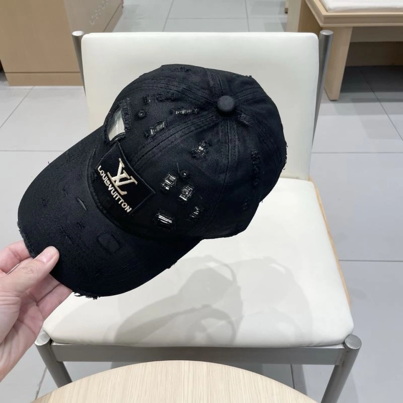 Louis Vuitton Caps Tailored 257815