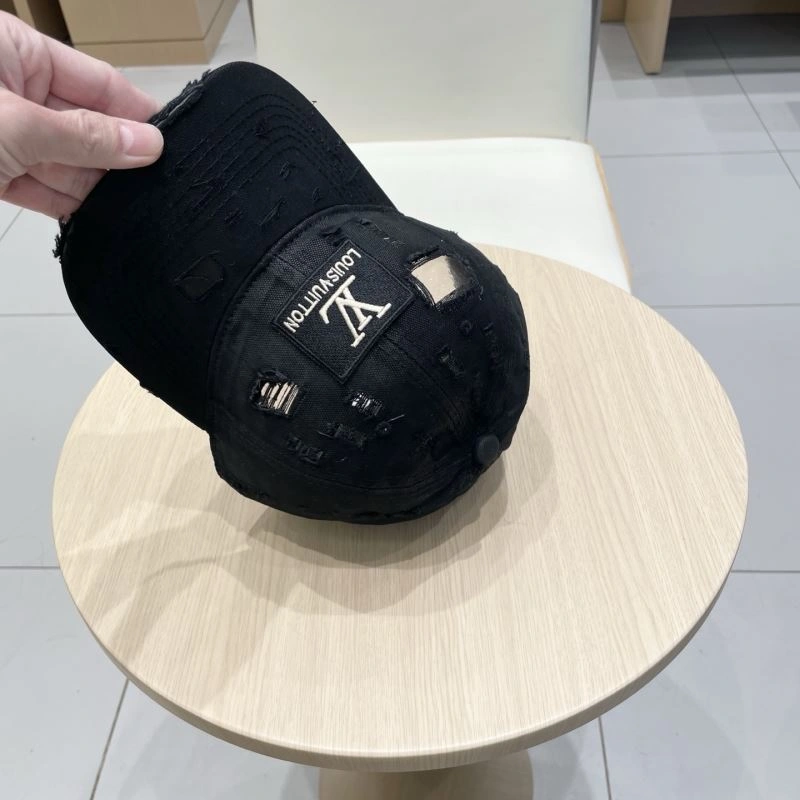 Louis Vuitton Caps Tailored 257815