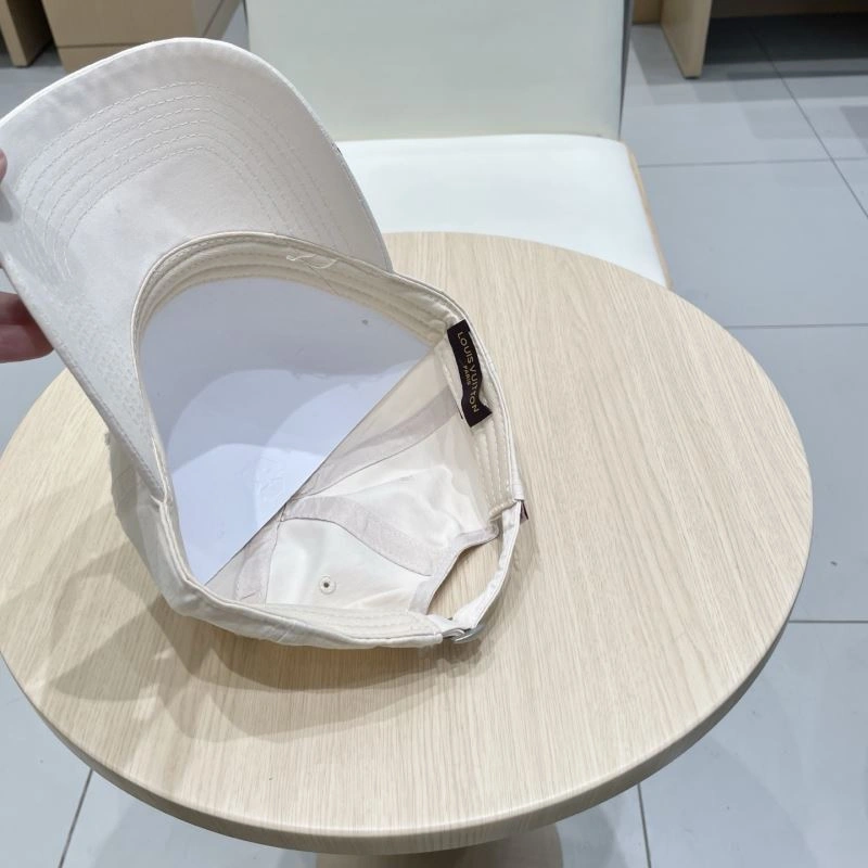 Louis Vuitton Caps SmartChoice 257811
