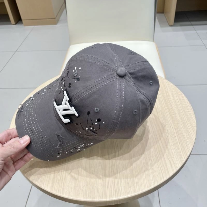 Popular Louis Vuitton Caps 257810
